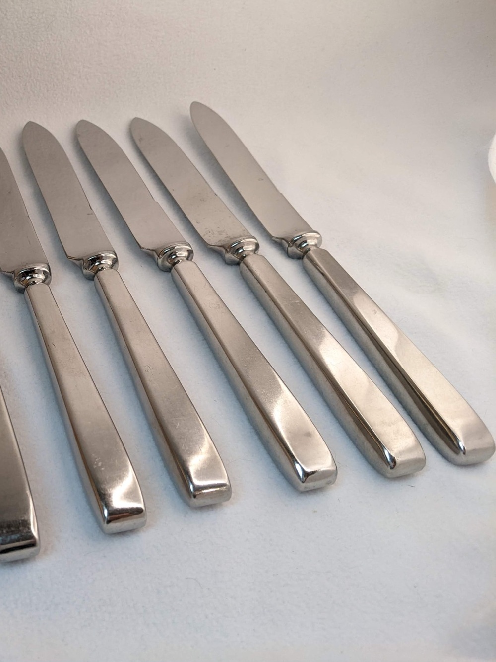 Stainless Steel Reed & Barton 9.5” Knives - set of 8
